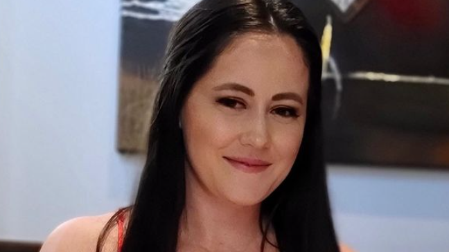 Jenelle Evans to Ashley Jones: You’re Trash and You’re Endangering Your Child! https://t.co/tY6BrYvPFq https://t.co/aEnKG5cKp3
