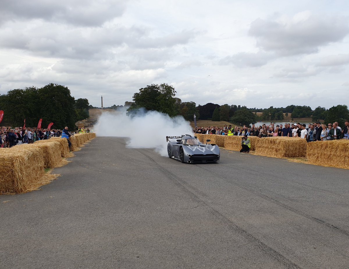 - @maxchilton realises the #mcmurtry can do burnouts @ClassicSupercar