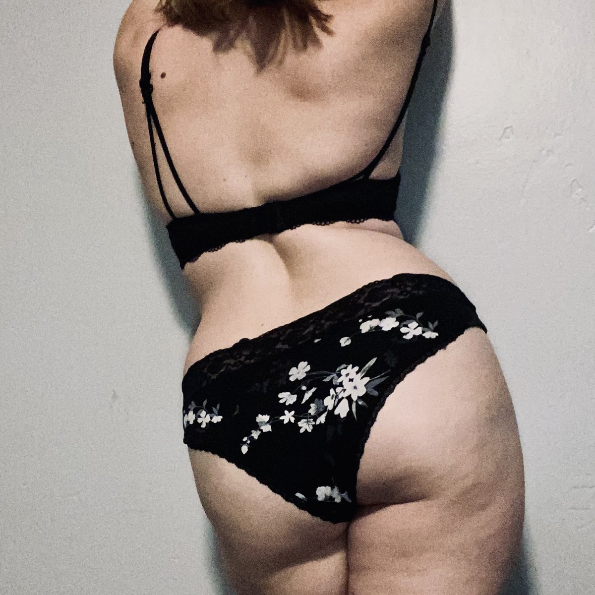 RosieRed135's tweet photo. New Content 🔥👀🥵
Check it out at:
https://t.co/zUOmlBaFOJ
https://t.co/7A1Z5mIQG1
#sexy #hot #summer #onlyfans #nüdesfornüde #loyalfans #picoftheday #backcurve #followforfollowback #like https://t.co/jpAj8PbExx