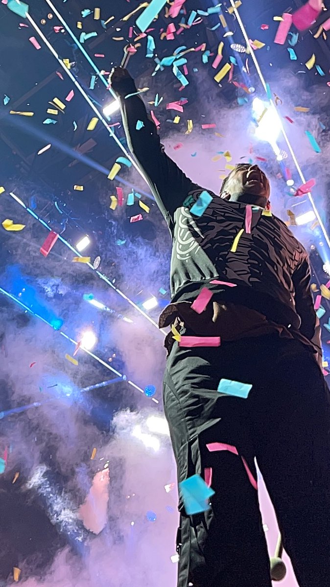 jack_spedicey_2's tweet photo. this was UNREAL
#icyphilly #icydc #icytour
@twentyonepilots https://t.co/fqMJe6AMje