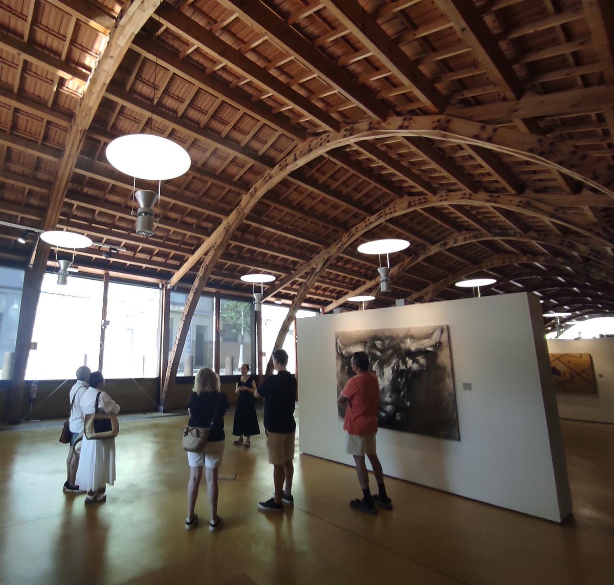 bassatmataro's tweet image. 🔝 🔥 Aquest cap de setmana hem gaudit de la visita guiada a l'#exposició "Col·lecció Bassat. Obres del segle XXI (I)" 

🟢 Encara no l'heu #visitat? Aprofiteu! Teniu temps fins el 23 d'octubre! 🔎

🖇️ bit.ly/3ep9qoH