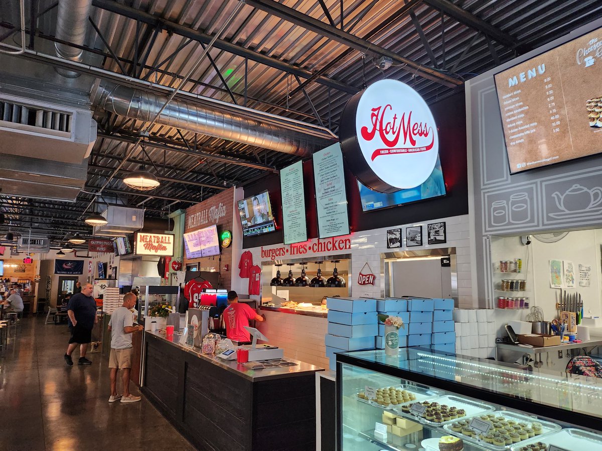 Timmy Hall🎙 (@timmyhallradio) on Twitter photo Tried this Hot Mess place another time to confirm...and it is a Top burger in Columbus. Say hey to Mike and the guys and see for yourself. And have a great beer from the <a href="/crookedcanohio/">CrookedCanOhio</a> as well. Tried this Hot Mess place another time to confirm...and it is a Top burger in Columbus. Say hey to Mike and the guys and see for yourself. And have a great beer from the <a href="/crookedcanohio/">CrookedCanOhio</a> as well.