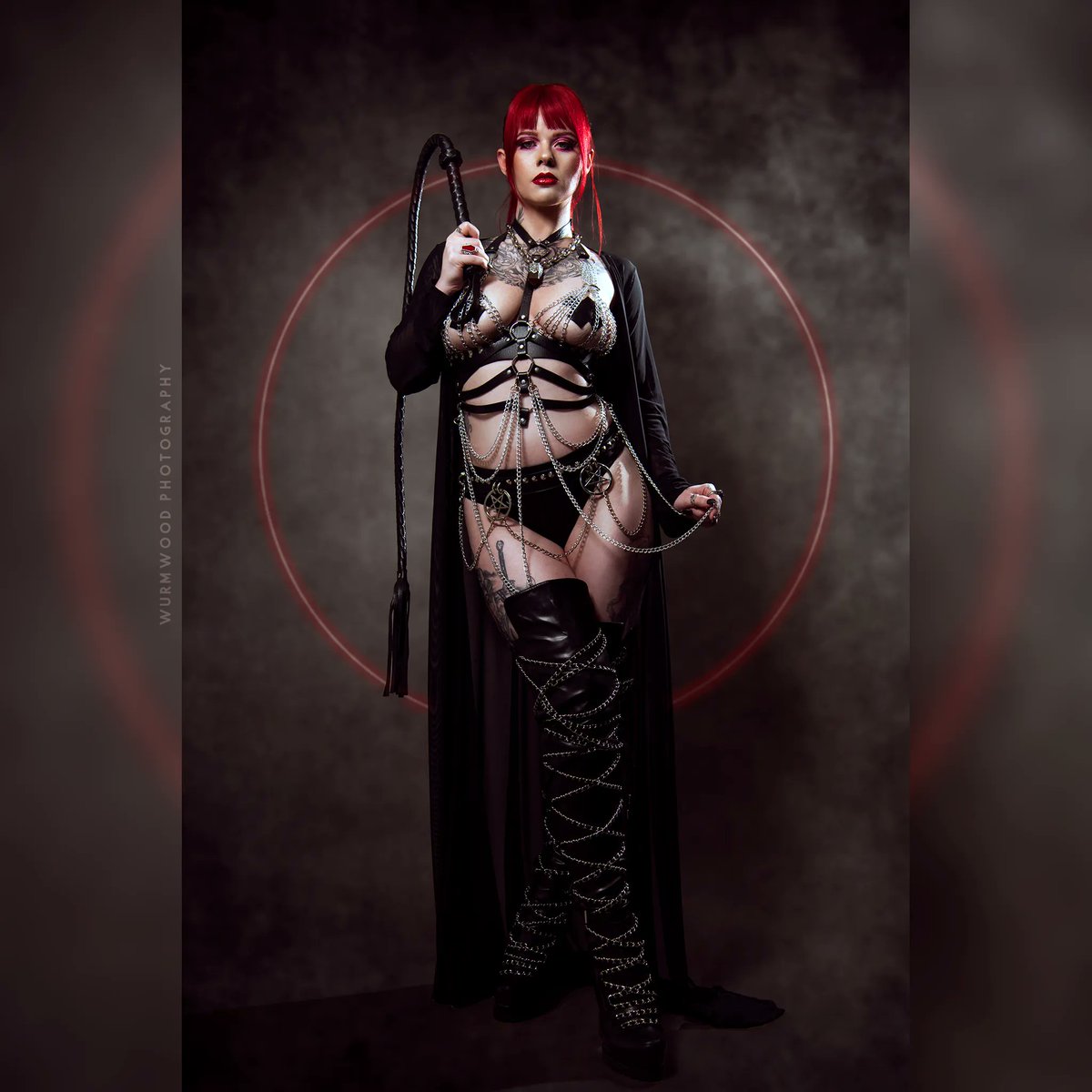 MissRedModel1's tweet photo. Hope you are having a whipping good weekend! https://t.co/oxNRCDWquc