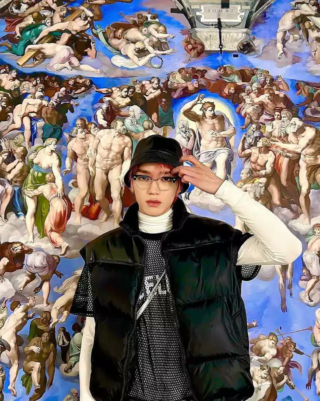 MV89LY's tweet photo. O look do dia pra encarar mais um dia de show. Apresento o modelo Lee Yohan e o seu fotógrafo pessoal por trás das câmeras (eu). 📷 #MUGRAM &amp; #MUGMFEST https://t.co/geIT8JbrvG