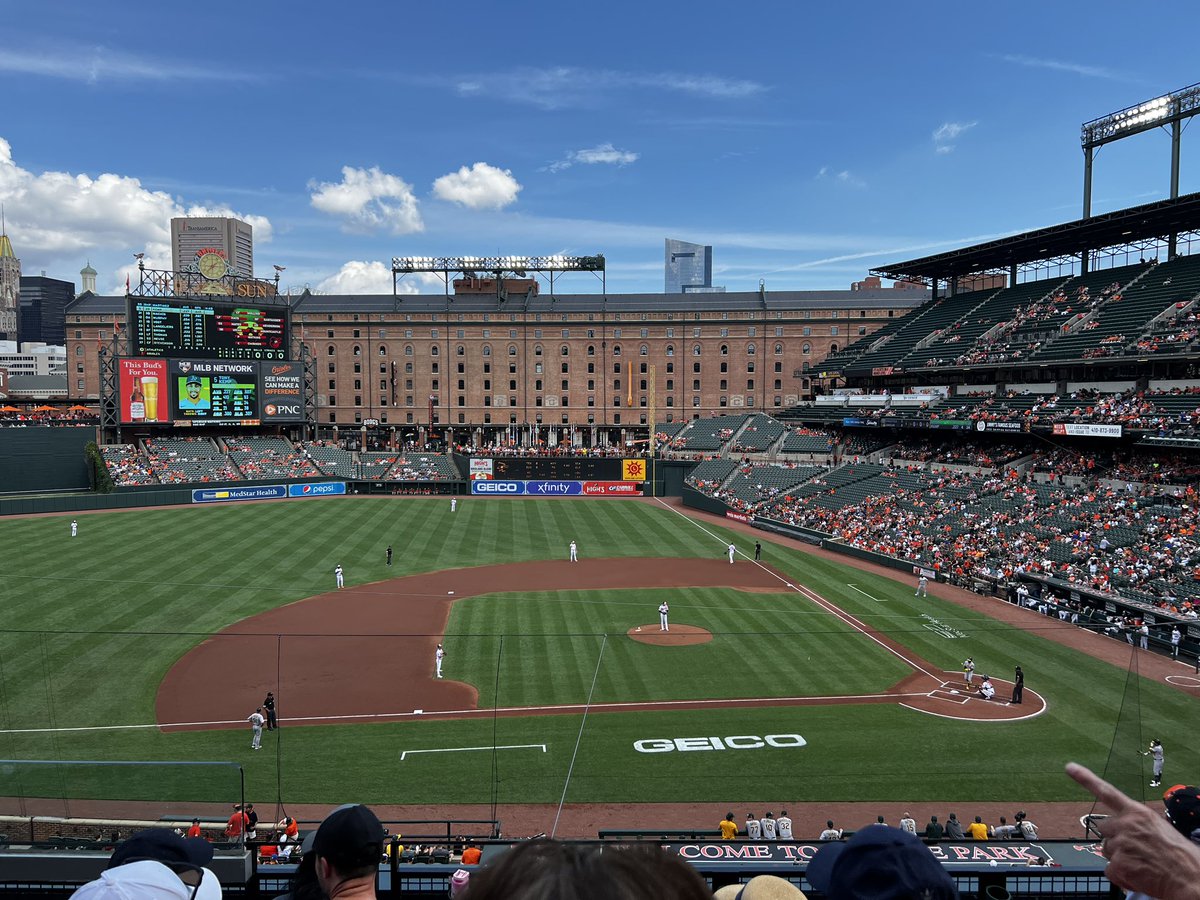 InchesAndrew's tweet photo. Todays view from the office @DALLASBRADEN209 #NotAtTheColiseum #drumtogether https://t.co/xUkEtsERrg