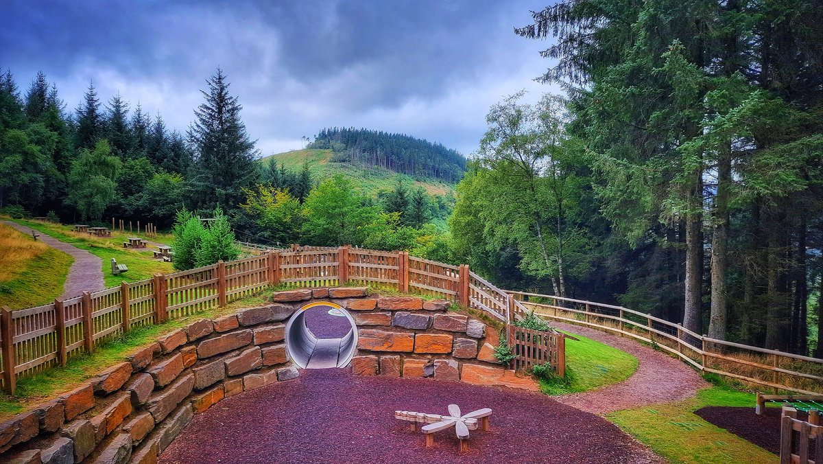 SyedGerdezi's tweet photo. The serenity of #SouthWales at #CwmcarnForestDrive https://t.co/4noCFiIej5