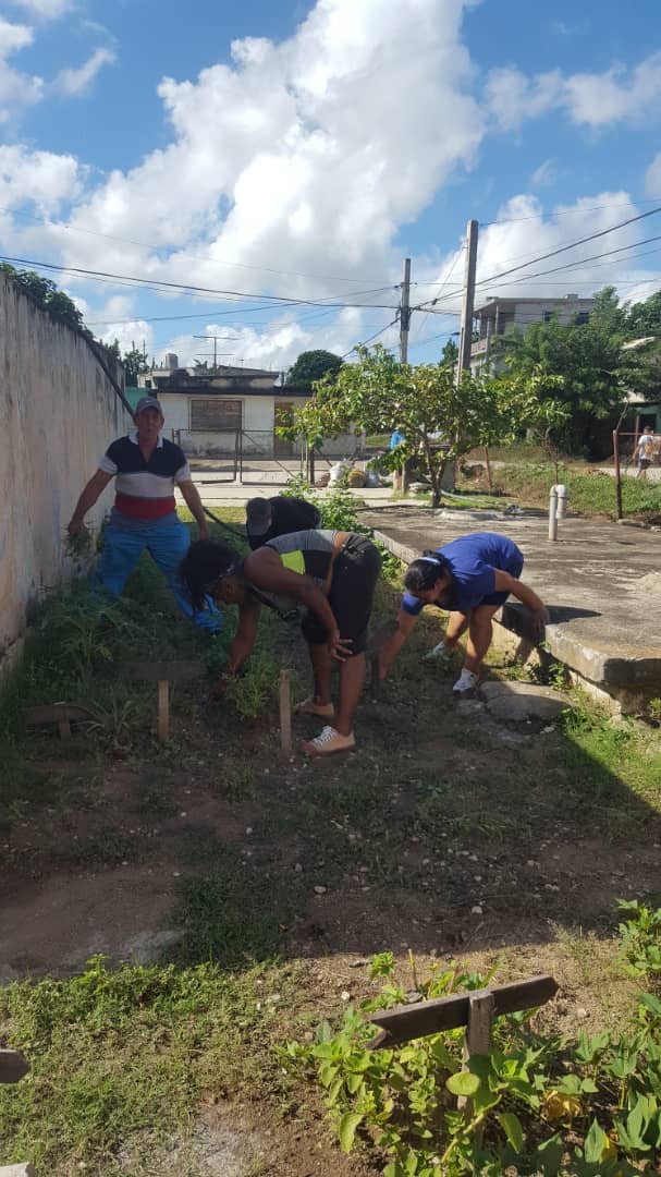 Hoy en todas las instituciones educativas de la <a href="/DmeCamaguey/">Dirección Municipal de Educación Camaguey</a> se desarrolló un trabajo voluntario con vistas al reinicio del curso escolar 2021-2022. Ya estamos listos!! <a href="/CubaMined/">MINED</a> <a href="/CamagueyDPE/">DPE Camagüey</a>
