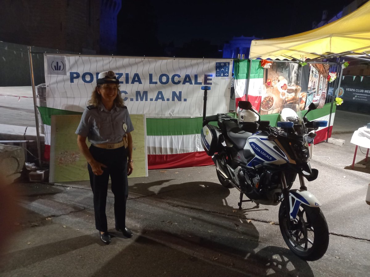 PLUCMAN1's tweet photo. #PLinforma Stand informativo della #PLucman alla fiera di #sanfelicesulpanaro.
Ultimo giorno di servizio della Commissario capo Dani Ire Gemma
#PLestate #noicisiamo https://t.co/wGYcyBqn5t