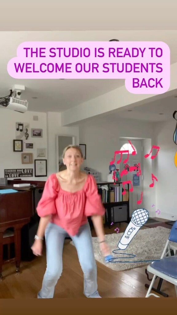 EmilyTullyMusic's tweet photo. Jumping into the new term and ready to make music 🎶 

#singing #B30 #singinglessons #birmingham #birminghamsings #vocaltechnique #onlineclasses #onlinelessons #emilysings #singingteacher #anyonecansing #givesingingago #greatsinger #singforhealth #sin… https://t.co/FWOb1RhJYi https://t.co/RoVCEzeERZ