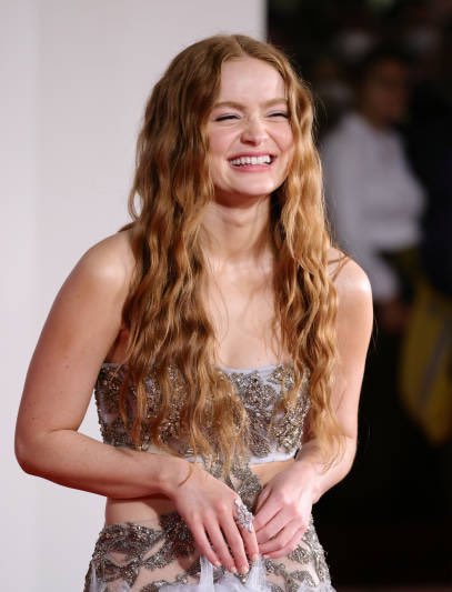 jinxssys's tweet image. sadie sink a mulher mais linda do mundo, sim verdade.