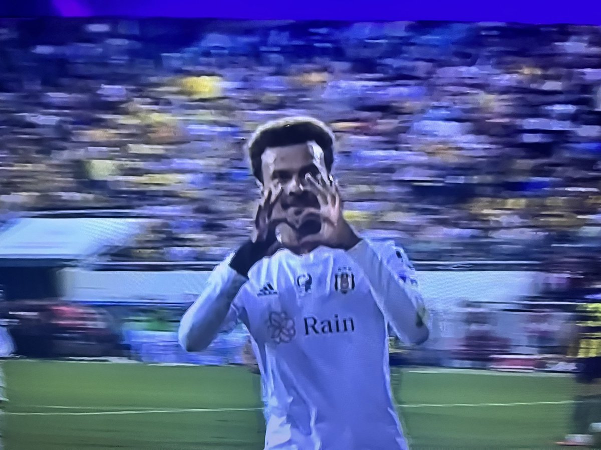 Tarihi ayarı verdi <a href="/dele_official/">Dele</a> 
Ankara takımı <a href="/Besiktas/">Beşiktaş JK</a> nerde diye bağırırken golü atıp nerde olduğunu gösterdi!