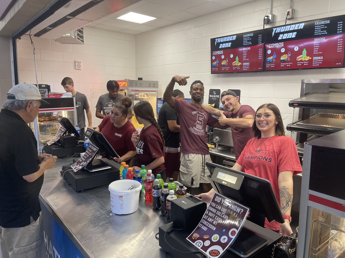 WTAMU_MBB's tweet photo. We had a blast working the concession stand at the Amarillo Tascosa vs Midland Legacy football game Friday evening! 🌭🍿 https://t.co/AGeVP4GRYD
