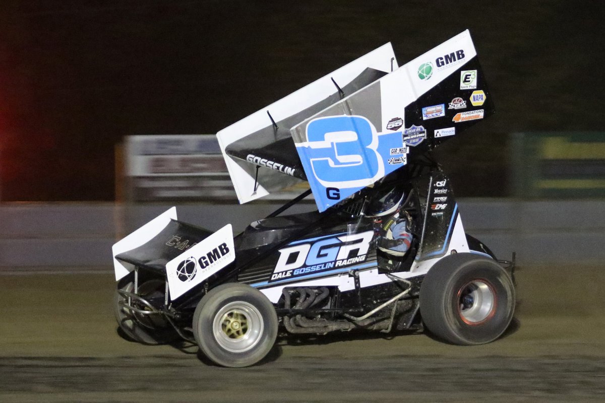 KoTSprints's tweet photo. Recap and statistical report from night one of the @BrightonSpdwy Labour Day Classic, where @DaleGosselin claimed his first @Pintysfoods #KnightsofThunder sword (photo credit - Rod Henderson/CanadianRacer): https://t.co/Hu6PEV2Ct4 https://t.co/gmyg3eNIhU