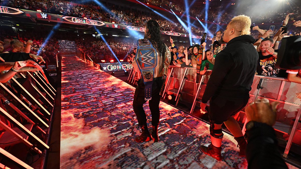 Roman Reigns tweet media