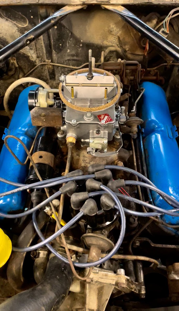Q4CONQUER's tweet photo. 1963 Ford Fairlane 500XL  is back in business with its new carburetor #ford #221CU https://t.co/dMExXyxffv