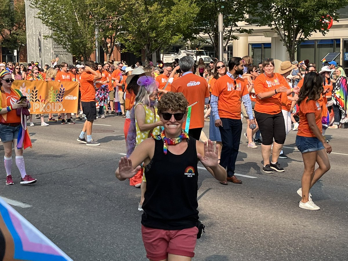 FinnFinnshannon's tweet photo. Best part of #CalgaryPrideParade was getting a high 5 from @JanisIrwin Representation and diversity matter- in elected officials,policies, organizationsβ¦Many tears of joy watching my 10 yo dtr take in her first pride parade &witnessing so many people like her #PrideYYC https://t.co/mf5FFfx8r6