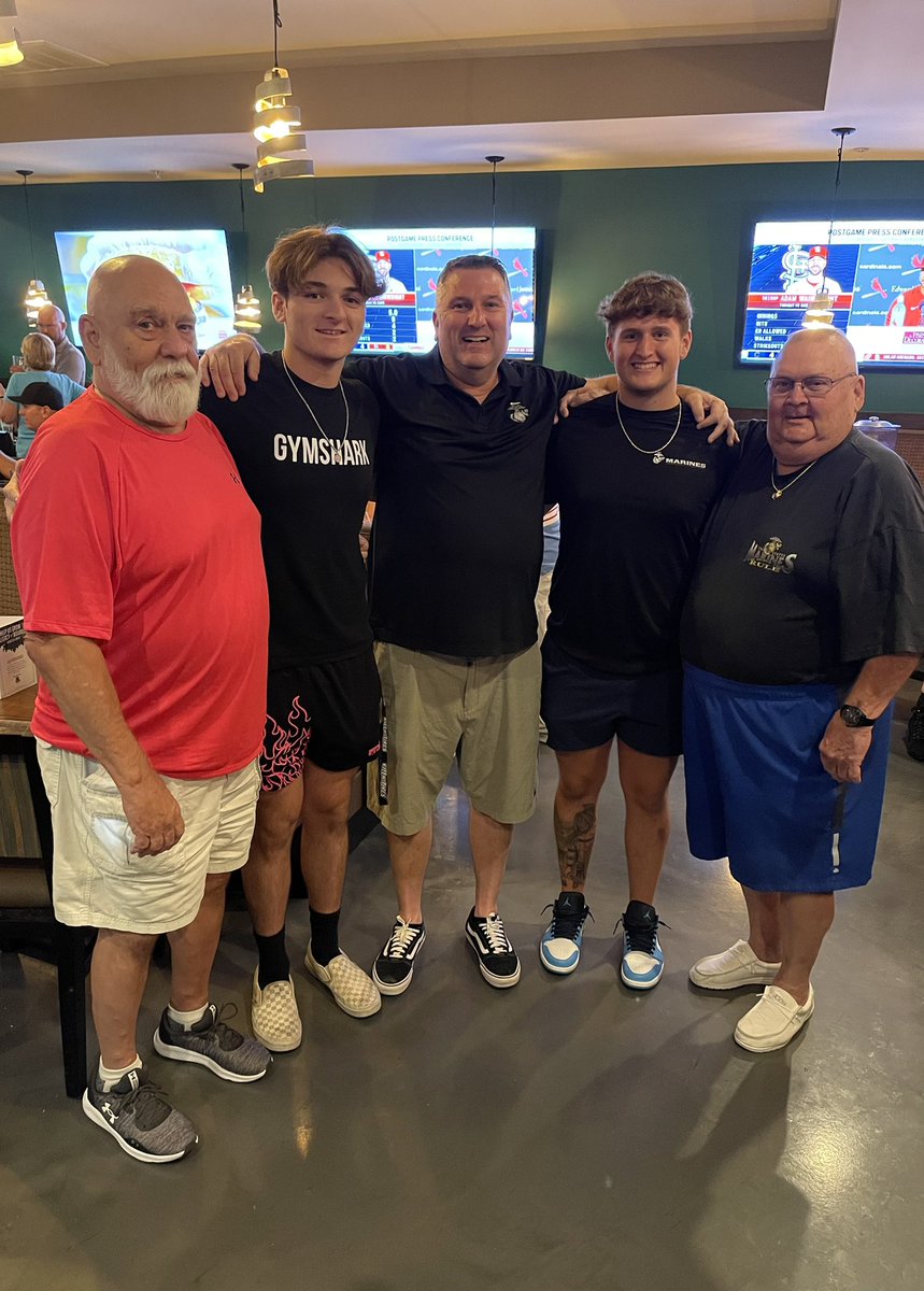 DevilDogWorxAp1's tweet photo. Thank you to our family and friends for coming out to celebrate and send off Jake and Braden before they leave for Marine Corps Bootcamp. 🇺🇸 
https://t.co/zBkQMiwoyE

#futuredevildogs
#military
#veterans
#veteransupport
#semperfi
#FutureMarines
#sendoffparty 
#family
#friends https://t.co/0PnLjUFcVj