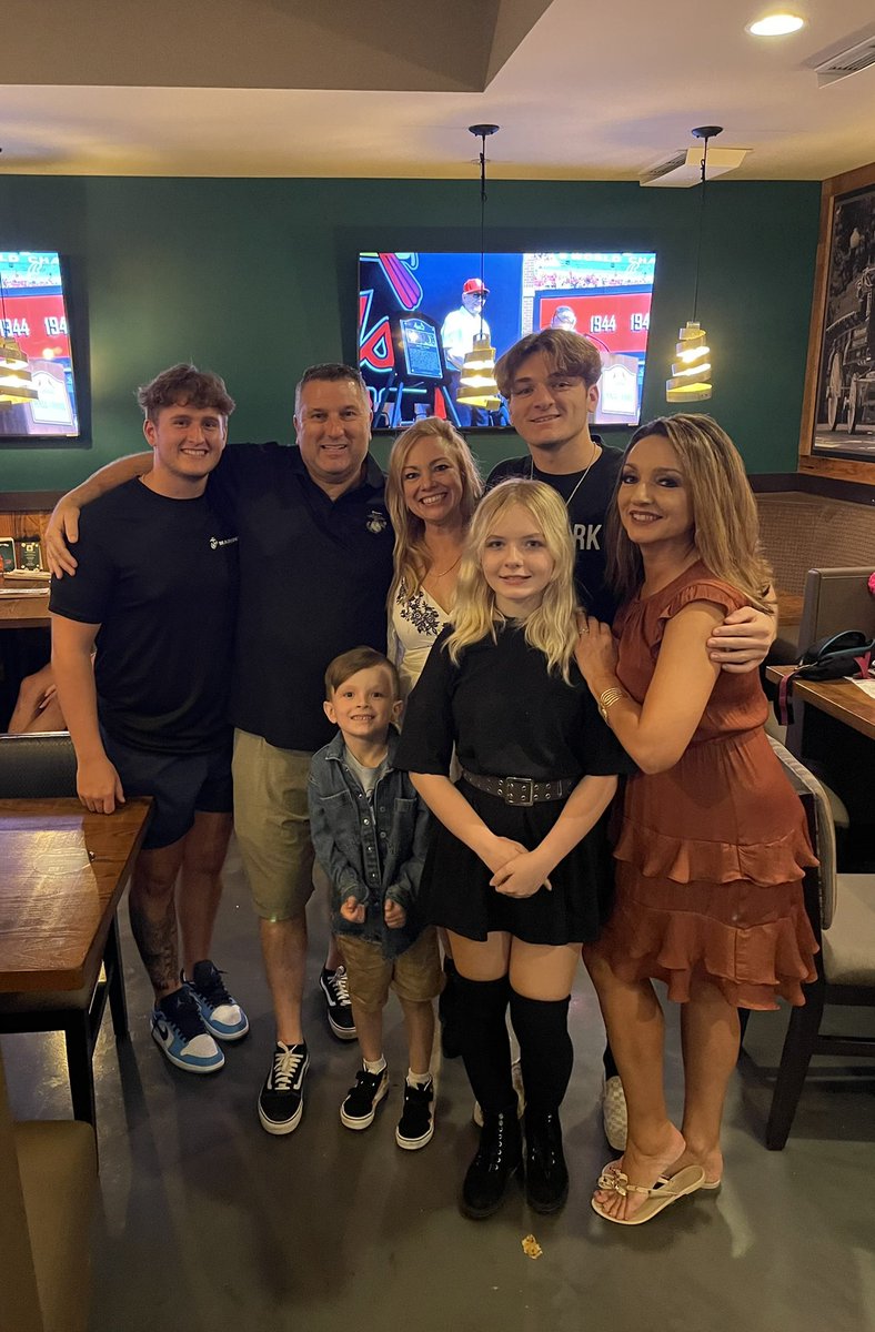 DevilDogWorxAp1's tweet photo. Thank you to our family and friends for coming out to celebrate and send off Jake and Braden before they leave for Marine Corps Bootcamp. 🇺🇸 
https://t.co/zBkQMiwoyE

#futuredevildogs
#military
#veterans
#veteransupport
#semperfi
#FutureMarines
#sendoffparty 
#family
#friends https://t.co/0PnLjUFcVj