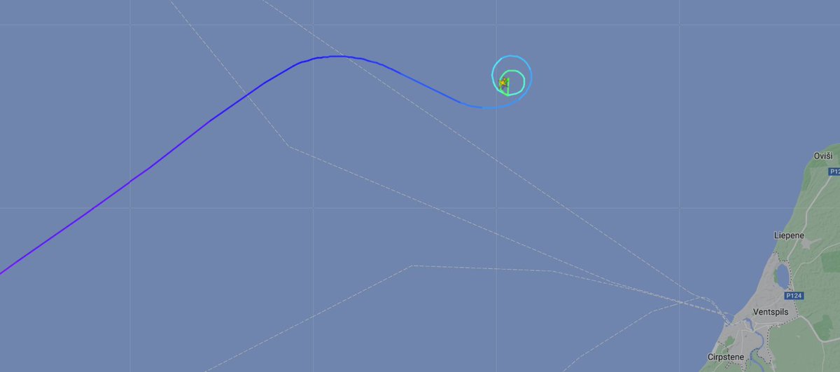 A Cessna 551 that was flying from Jerez was supposed to land in Cologne but the pilot didn't answer ATC calls and the aircraft contiued to fly on autopilot in a straight line before it lost altitude and crashed into Baltic sea close to the Latvian coast flightradar24.com/data/aircraft/…