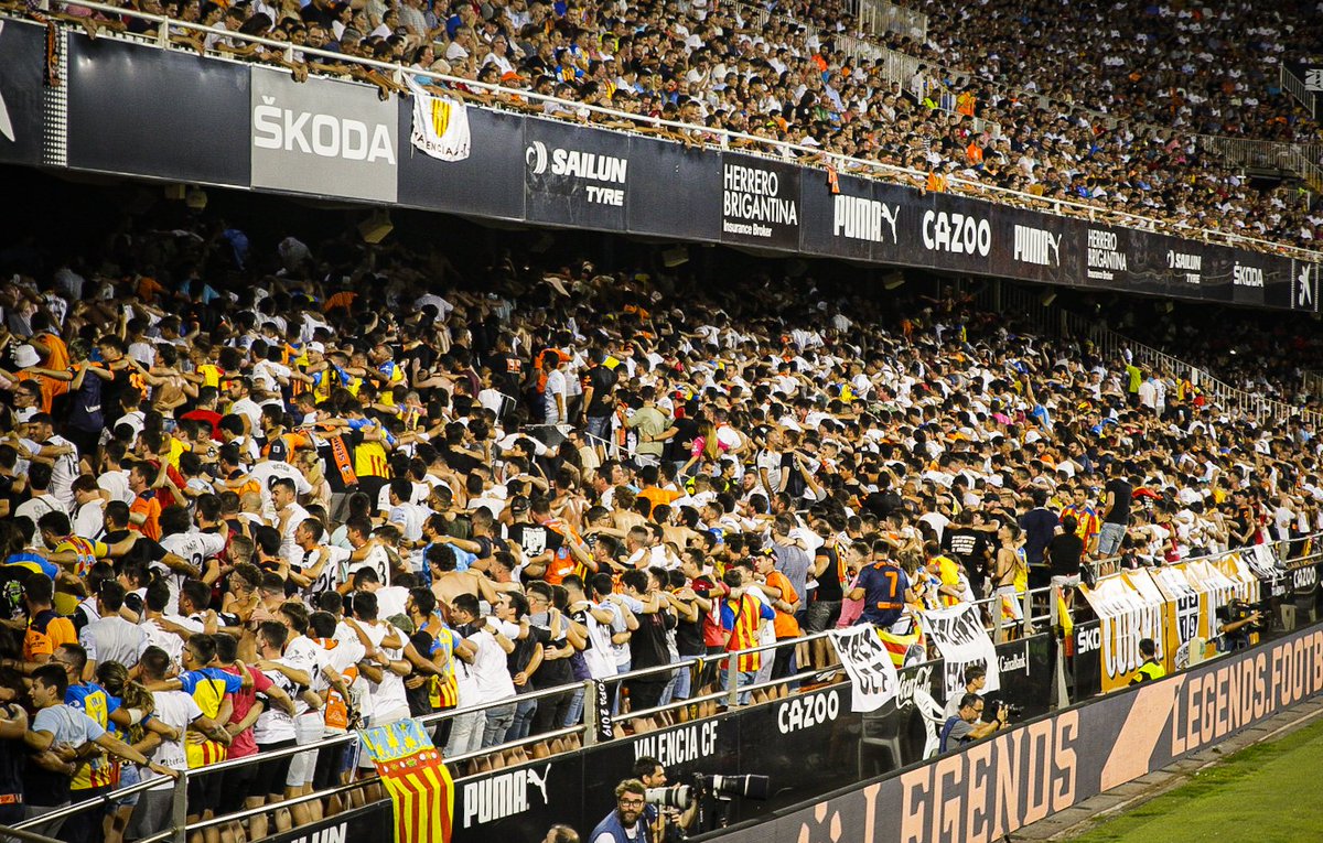 Juanortems's tweet photo. La vida desde mi asiento de Mestalla #VCFGET https://t.co/9q9liWgInF