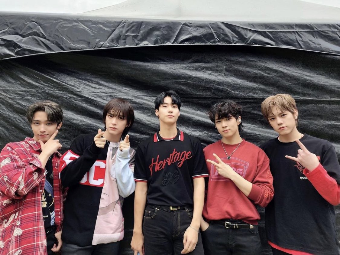 NflyingBE's tweet photo. [📷] 03.09.2022 | INSTAGRAM | sssn9_zzzn9 

🇧🇪 [Les fans de] New Festa sont les meilleurs 👍🔥 

——
Trad : Nflying Belgique https://t.co/HK6kWZOcuF