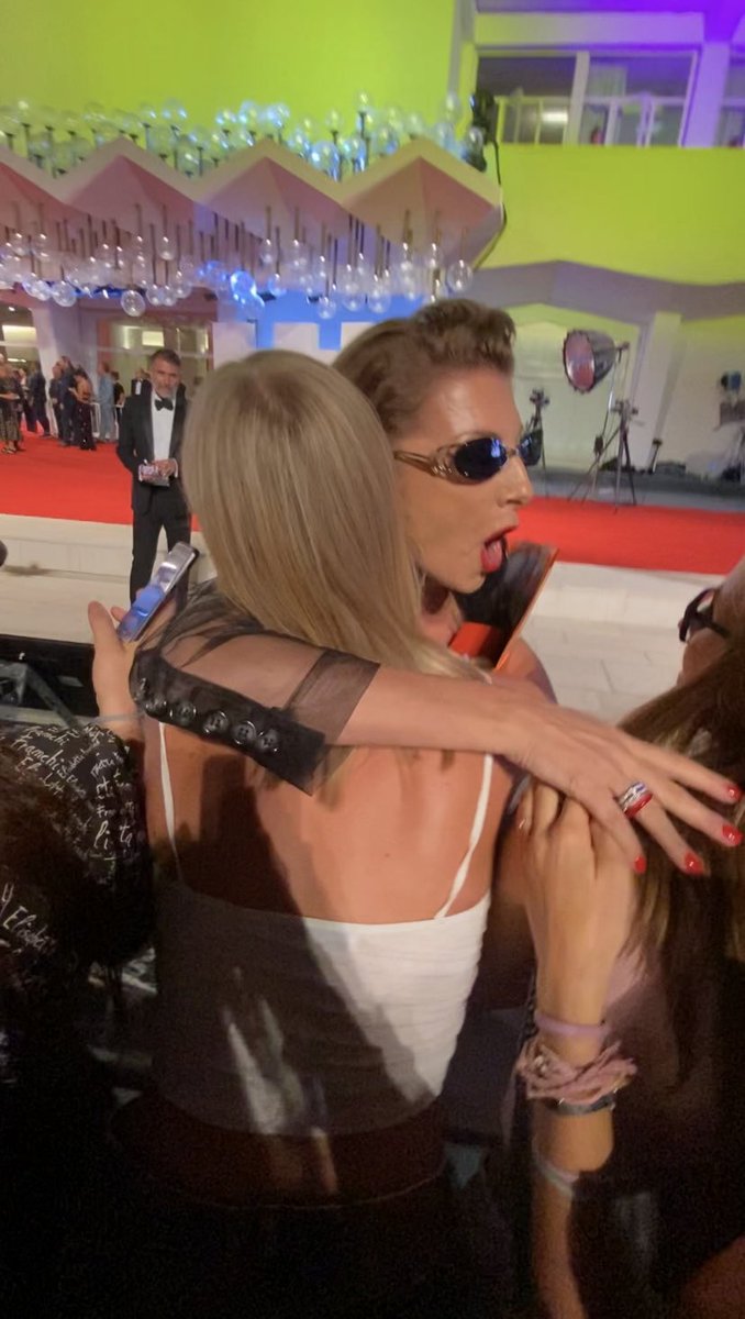 me quedo aquí🤍 <a href="/Najwa_Nimri/">najwa</a>