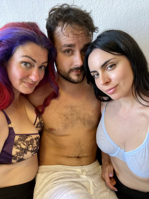 Shooting today with @SadieLune and @WhoIsSylvan for @SexSchoolHub ✨💖 https://t.co/N3xabIf9Il<a class="tags" href="/tag/sadielune">@sadielune</a><a class="tags" target="_blank" title="On Twitter" href="/?out=eyJ0eXAiOiJKV1QiLCJhbGciOiJIUzUxMiJ9.eyJpYXQiOjE3MjEyMDUzNDMsImlzcyI6InR3cG9ybnN0YXJzLmNvbSIsIm5iZiI6MTcyMTIwNTM0MywiZXhwIjoxNzUyNzQxMzQzLCJyZWRpcmVjdF91cmwiOiJodHRwczovL3R3aXR0ZXIuY29tL1dob0lzU3lsdmFuIn0.-_IxKDcmxxRgNFbDt1LGHFDDOI8ExkmwGZ1M6nar3ovPAEEyIwYrwG719eYdoweGHrtUsQpUqe38yFUDi16I9A">@WhoIsSylvan</a>