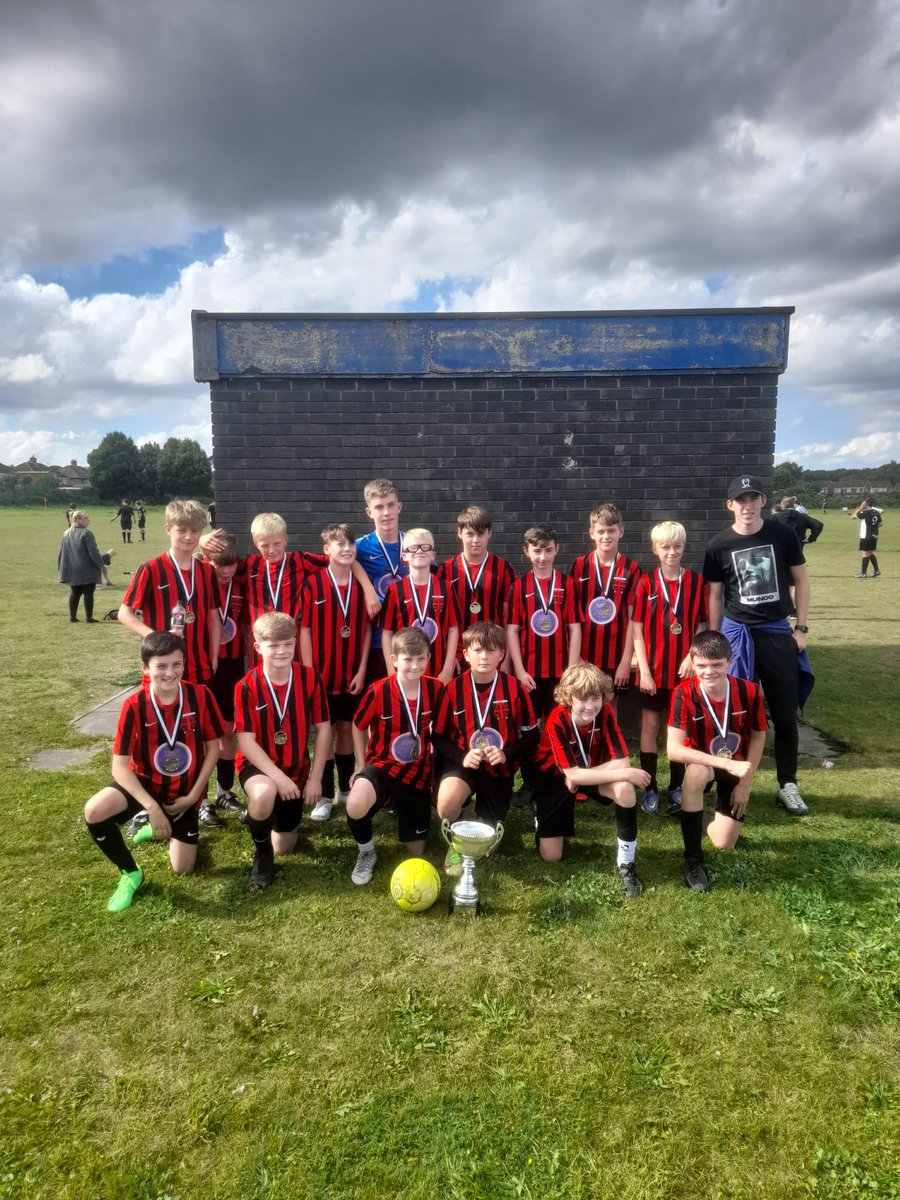 Not a bad way to finish as manager 🏆🔴⚫️

Proud of the lads today who gave everything today down at the <a href="/halewoodtownu14/">HALEWOOD TOWN VILLA U18s</a> tournament.

These lads have what it takes to go on and do big things next season 👍⚽️