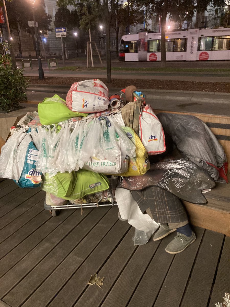 Heute Nacht in Wien vis a vis der Universität
