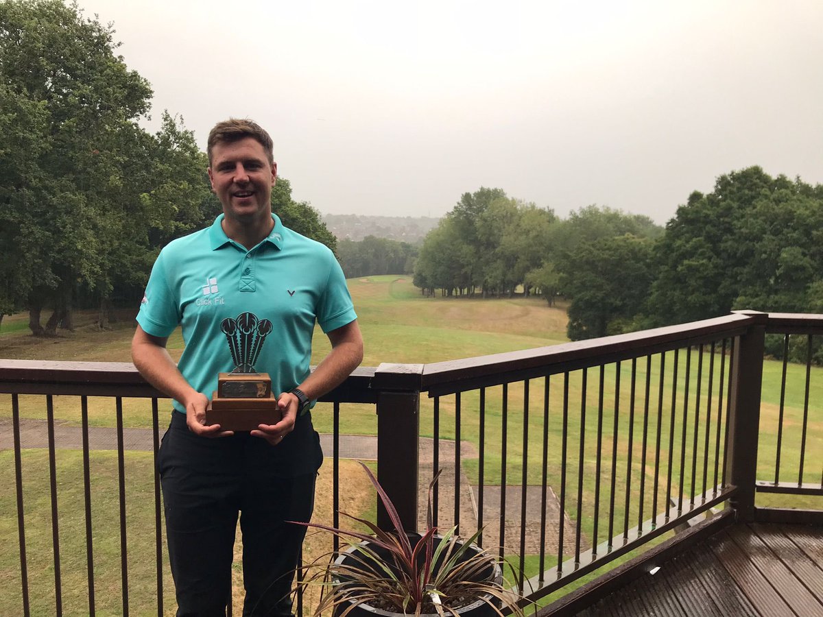 Congratulations to <a href="/Rhyscarhart/">Rhys Carhart</a> on winning the <a href="/Cardiffgolfclub/">CardiffGolfClub</a> Feathers 🏆 Another excellent performance by <a href="/ryannedza14/">Ryan Nedza</a> finishing in 2nd place. Well done all.