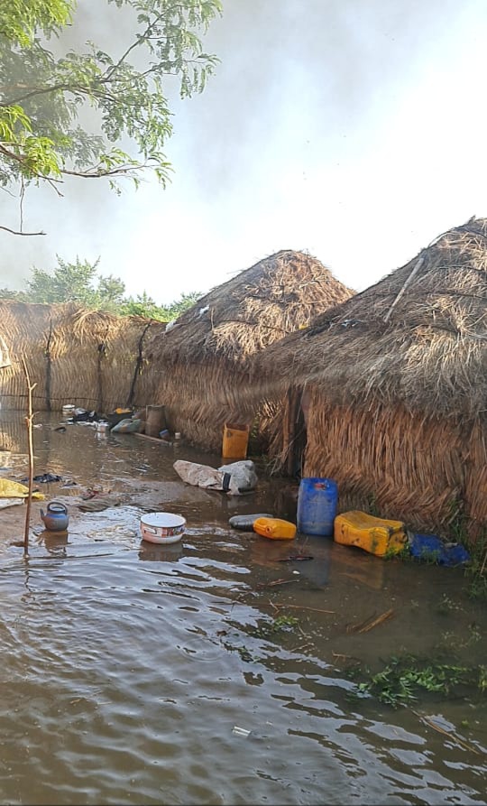 ZagazOlaMakama's tweet photo. Reasons for the mass surrender of Boko Haram may be as a result of flooding which ravaged their camps and exposed them to hardship living conditions, hunger and disease. It may soon be an end of the road for the JAS fighters. https://t.co/lSGf6aOZJn