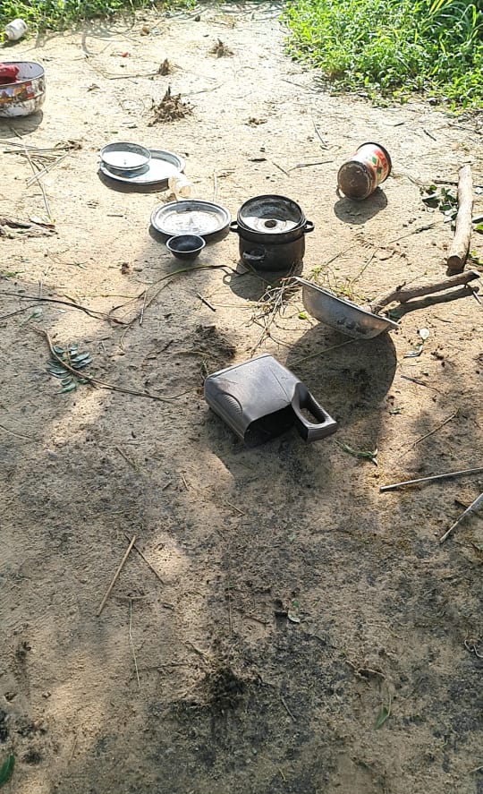 ZagazOlaMakama's tweet photo. Reasons for the mass surrender of Boko Haram may be as a result of flooding which ravaged their camps and exposed them to hardship living conditions, hunger and disease. It may soon be an end of the road for the JAS fighters. https://t.co/lSGf6aOZJn