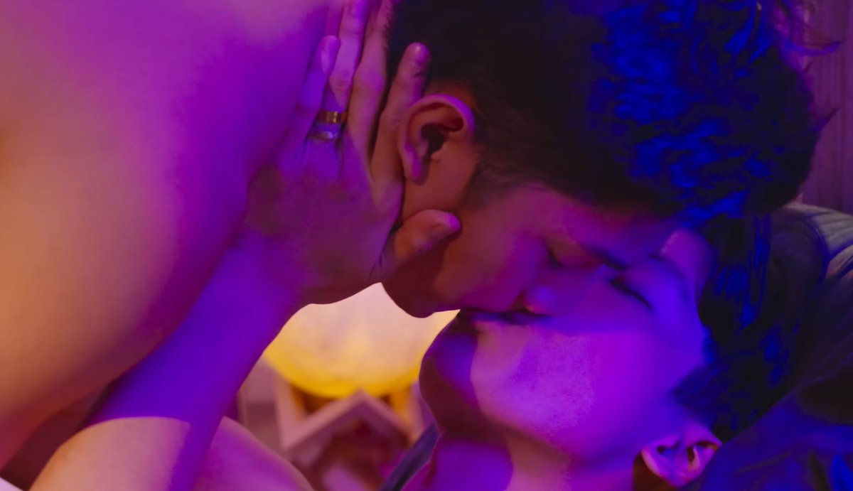 🚨SE ACERCA🚨

Ya podes mirar el tráiler oficial para el BL filipino titulado #TieTheNot

🎥:youtu.be/TLtdNfSbHx8
📃: Un chófer que lleva a las novias a la boda termina encontrando el amor de su vida quien es un chico ya comprometido.

#BL