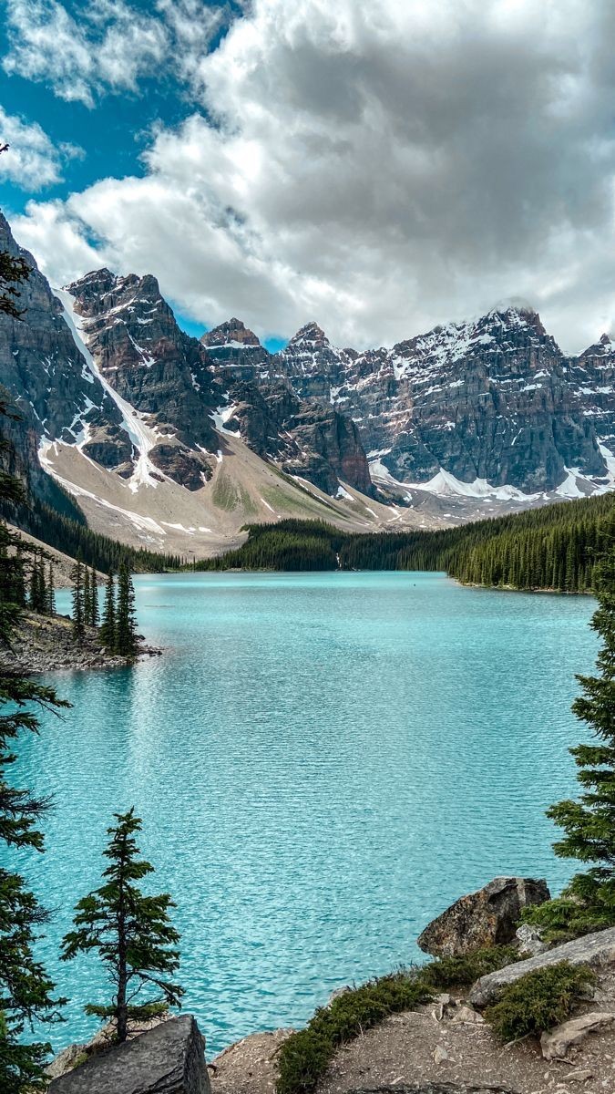 Moraine Lake, Canada ♥️🤍🇨🇦♥️🤍