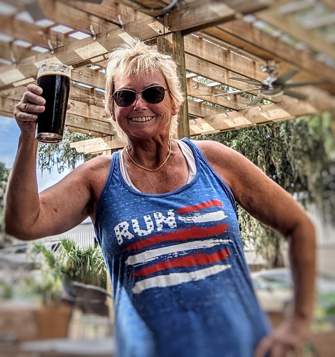 BrewNymph's tweet photo. Cheers to all the hard-workin' #americans on this #labordayweekend ๐ป๐บ๐ฒ๐ Black Oat Lager in a #beercleanglass at Bog Brewing #staugustine ๐๐ป๐ Here's to ya! ๐ป #flbeer ๐ป and, Happy #904Day ๐ https://t.co/KrljlOqOJf