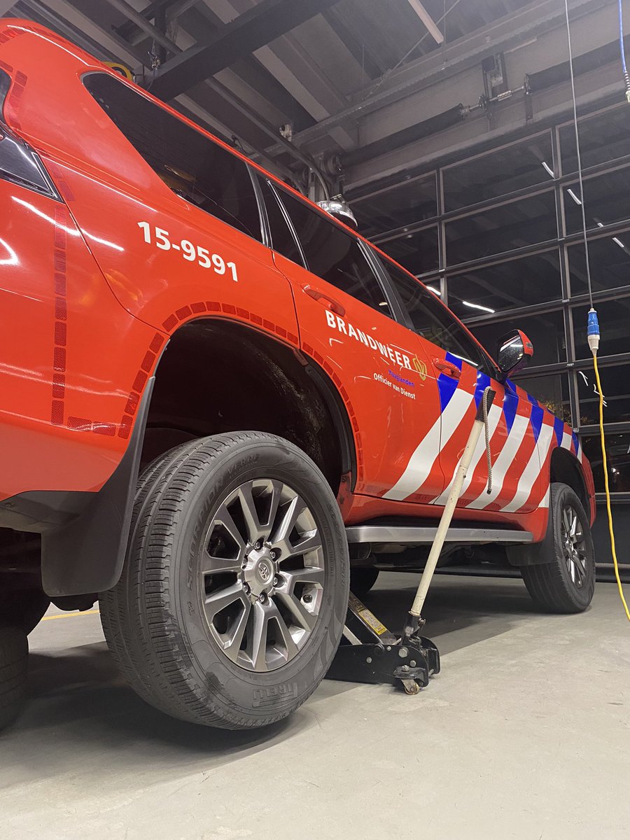 Zondagavond 22:30 uur. Prima tijd voor een lekker band. Leve de monteur van dienst van <a href="/Brandweer_HGL/">Brandweer Haaglanden</a>! 💪🏻
