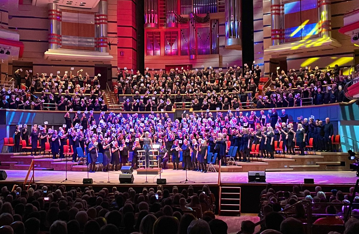 Ace afternoon! Thank you <a href="/got2sing/">Got 2 Sing Choir® 🎶</a> and <a href="/got2singyouth/">Got2SingYouthChoir</a> epic performance! Amazing vibes! #g2s10 #wolverhampton #ICCbirmingham