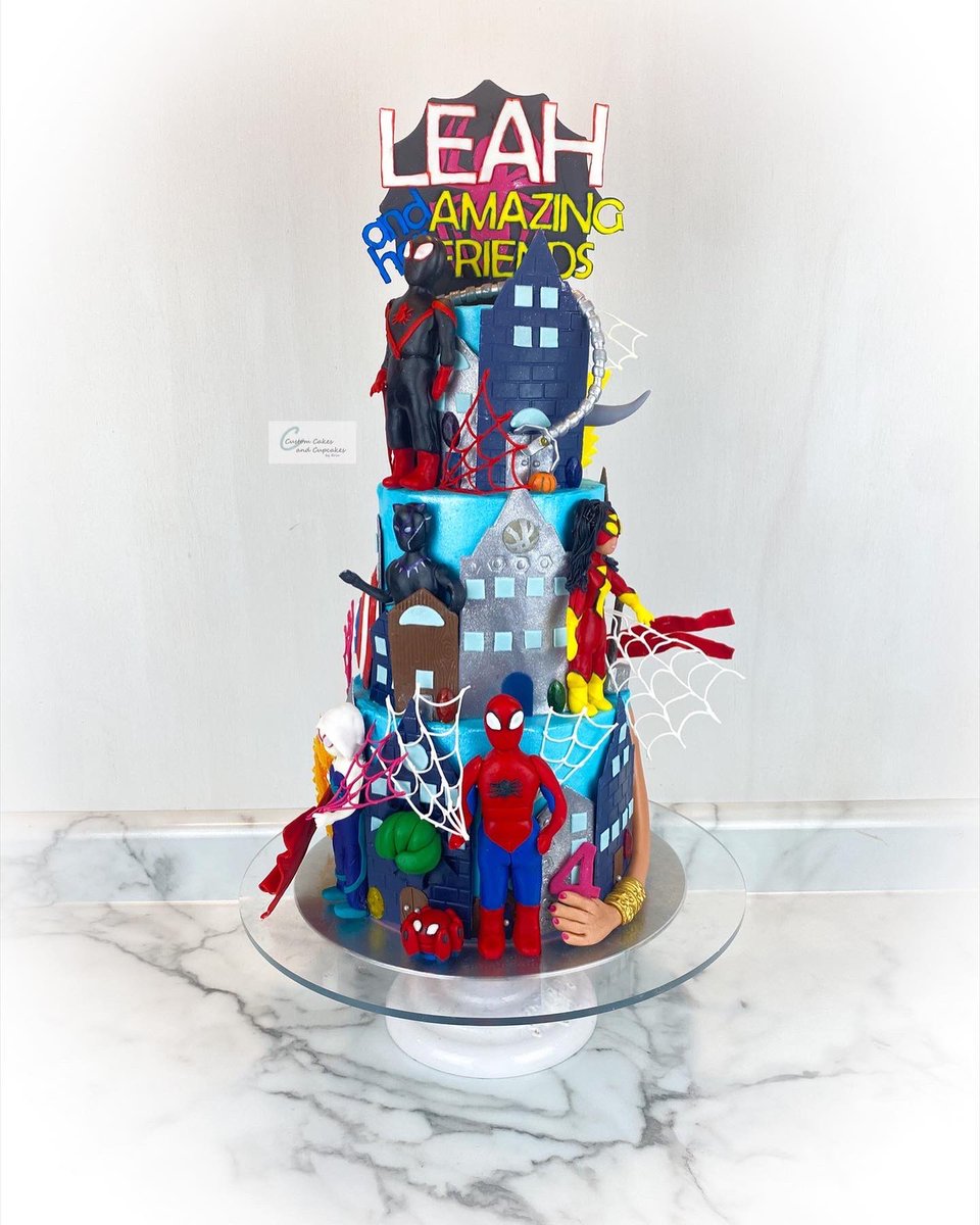 erincakecupcake's tweet photo. 🕸 Who is your favorite Marvel character? Click here to see details : https://t.co/5JGMoo8MQQ products from @Sweets_Treats , @evilcakegenius , @NYCAKE , @Bakellbaking , & more! #Marvel #cake #marvelcake #MarvelStudios #SpiderMan #fondant #SpiderManNoWayHome #cakes #Avengers #bake https://t.co/bAulyshZlZ