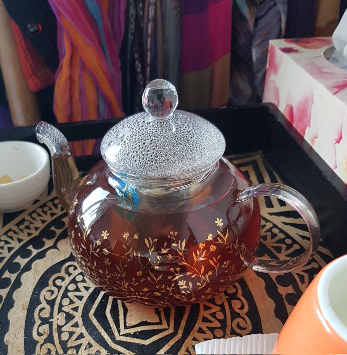 GailElizabethW's tweet photo. Big day here today. Breaking in a new teapot. I'll let you know how it goes. #kettleclub @Ms_Stevenson_VP @NotAsManyFrocks @RobyneYoung7 https://t.co/TdfS5bpQdi