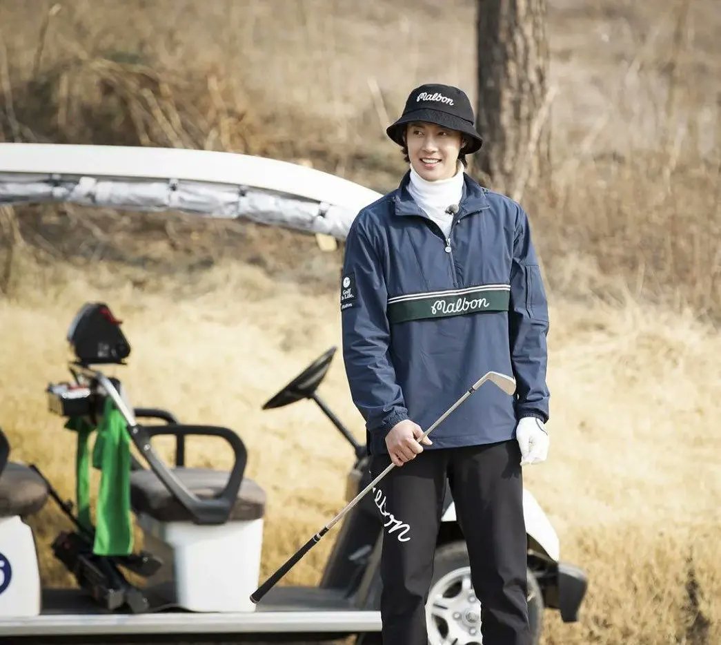 Henecia_ArgOFIC's tweet photo. #SS501 #KimHyunJoong

Fotos de Kim Hyun Joong  en Malbongolf https://t.co/ZWpJjFSPfW