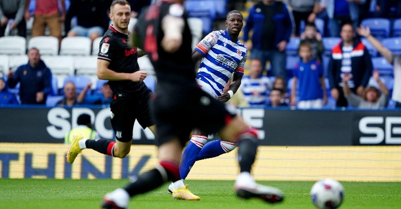ReadingFC's tweet photo. We couldn't let the evening end without a gallery of some of the best photos from a fourth successive home win in the league! ๐
Another performance that got what it deserved...all three points. ๐
Enjoy! ๐ท
#REASTK