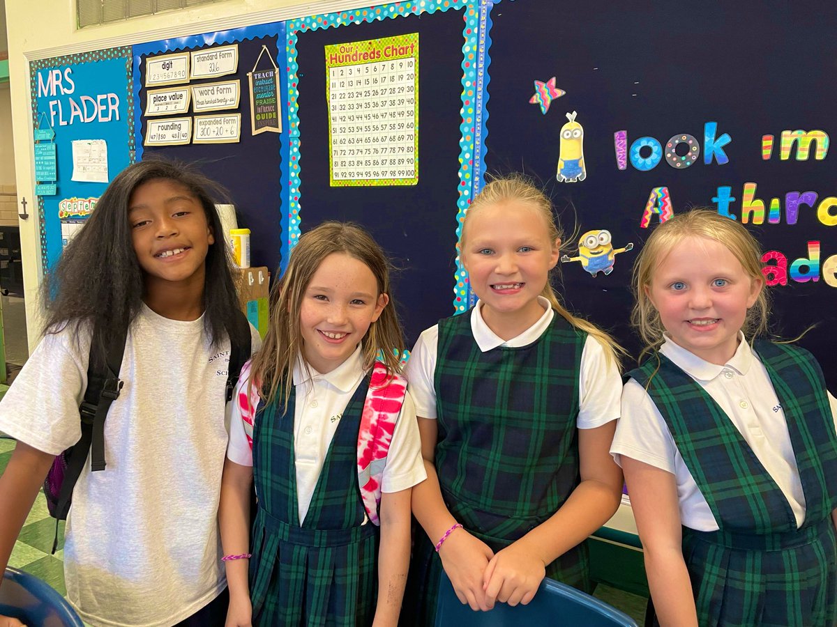 rob06615's tweet photo. What a great first couple of days of school at St. James! Looking forward to an awesome 2022-23! https://t.co/xOh0lC7ouc