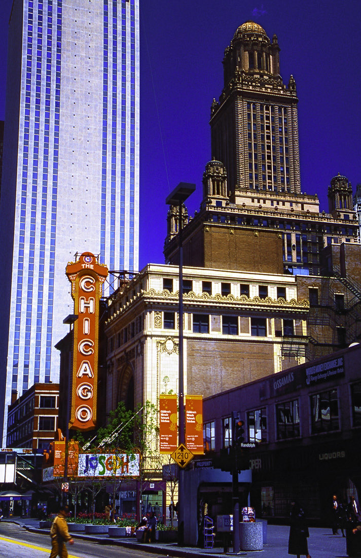 StudioSchatto's tweet photo. @CanyonCoyote1 @jasonrowphoto @jedwardblustein @Edin_the_walk
@jillbrown231 @jjays_captions
#StreetsOfChicago #ChicagoTheatre #ChicagoLandmark #history
#editorialphotography #cityphotography #travelphotography
- SChatto
9.4.22 https://t.co/VmVP04LToM