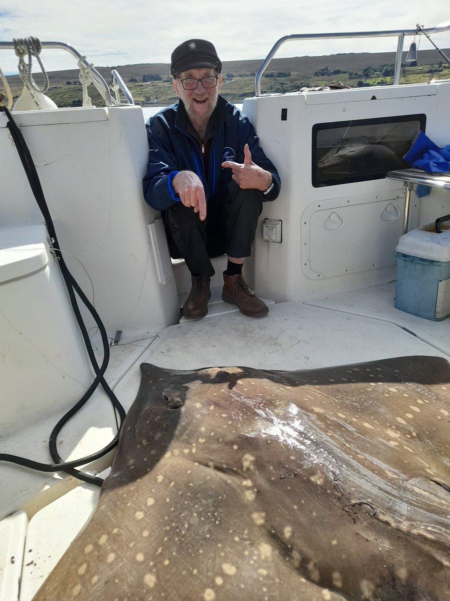 klondyker's tweet photo. Two flappers in a week. Wester Ross MPA proving that #MPAsWork
Measured & returned after. ๐
@marinescotland @mcsuk @HughHarrop @HughRaven @MareeToddMSP @ArianeBurgessHI @nature_scot @NatureChampions @CreelScff @BallycroftBally @AlasdairHughson @markruskell @caldamac @scotgov https://t.co/35Ip0UdUmn