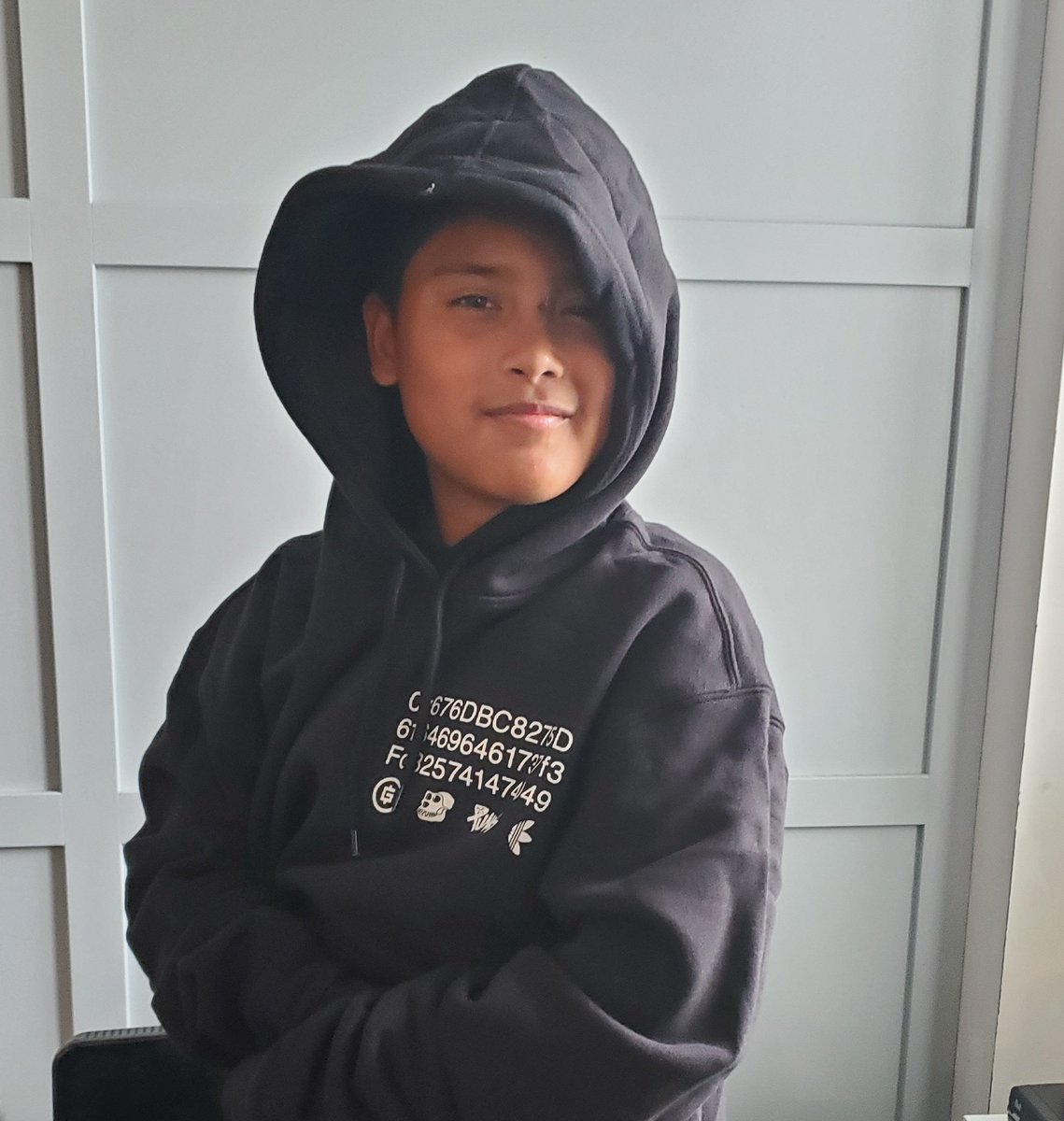 MatteoVerse's tweet photo. Look what I got @indigo_herz @adidasoriginals! Gifted from a community member https://t.co/rhWqsDZkwP