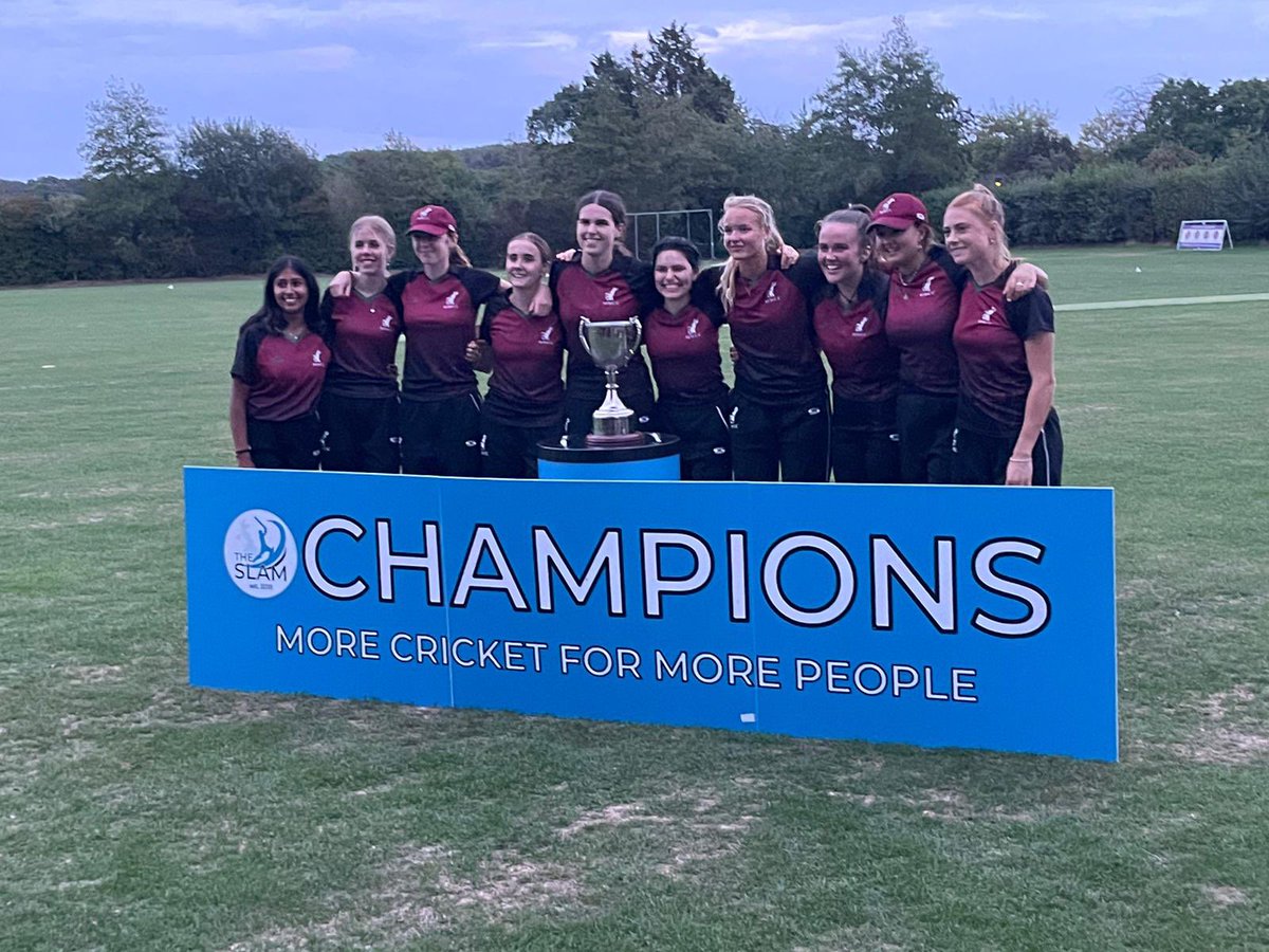 MaldenWndrsCC's tweet photo. The Robins are Surrey Slam Champions! A fantastic day, after winning the semi, they won a dramatic final with a Super Over. Congratulations to all the players and many thanks to the large group of supporters on the day. A team started last year are now champions! 🐦🏆 https://t.co/KV908kmFa7