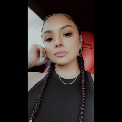 sofiamariew's tweet photo. #NewProfilePic https://t.co/dfQtImzTVO