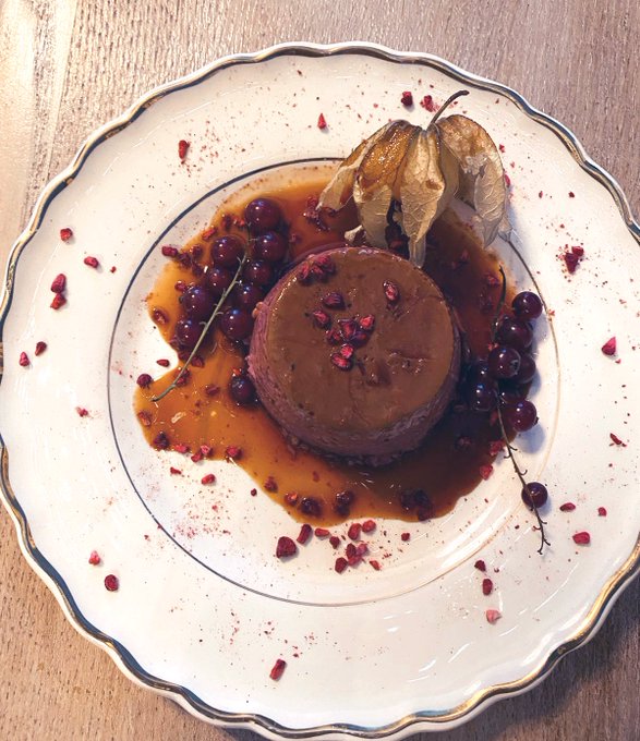 It was so delicious that I could barely restrain to not to smear my ass in it #foodie #sundayfun https://t<a href="/tag/foodie"class="tags"><span>#foodie</span></a><a href="/tag/sundayfun"class="tags"><span>#sundayfun</span></a>