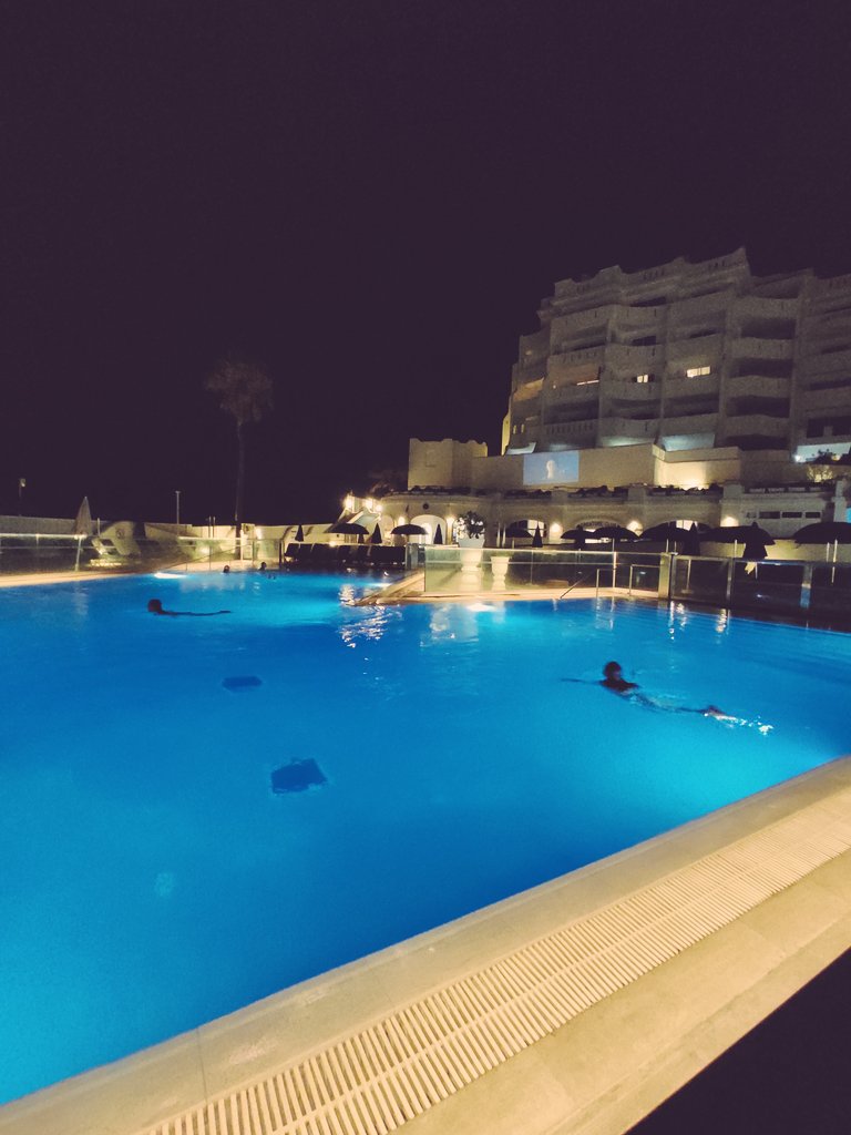 PriscilaGR (@priscilagr6) on Twitter photo Movie, BBQ and swimming pool? The best plan for a Sunday night at #SantaBarbaraGolfandOceanClub <a href="/VictorGilRM/">Víctor Gil</a> <a href="/Radha_dadlani/">RadhaDadlani</a> @ParejoBorges Movie, BBQ and swimming pool? The best plan for a Sunday night at #SantaBarbaraGolfandOceanClub <a href="/VictorGilRM/">Víctor Gil</a> <a href="/Radha_dadlani/">RadhaDadlani</a> @ParejoBorges
