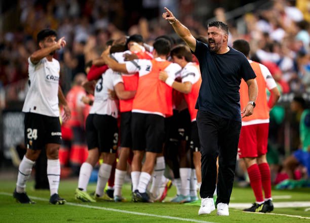 ジェンナーロ ガットゥーゾ の評価や評判 感想など みんなの反応を1週間ごとにまとめて紹介 ついラン